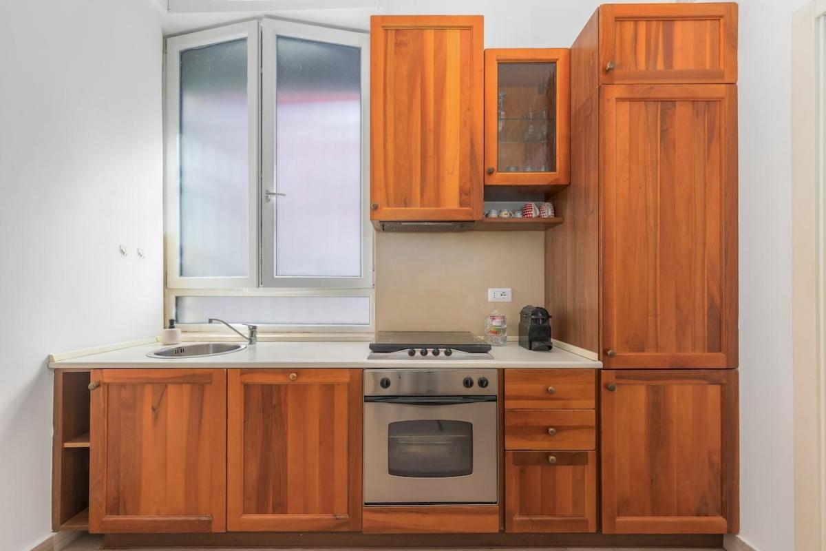 Near To Direct Metro To Duomo And Station - Quiet Apartment *